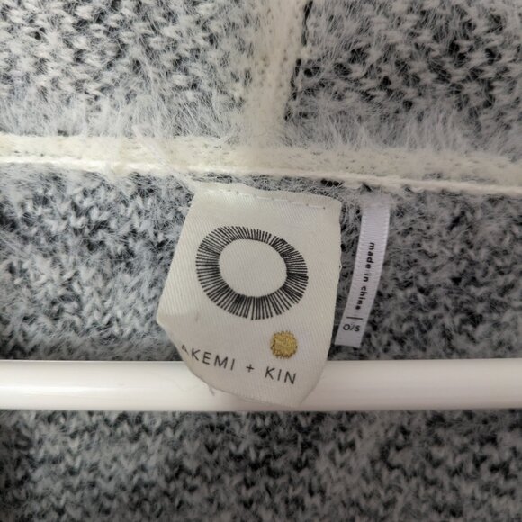 Akemi + Kin | Anthropologie Cardigan - Picture 3 of 6